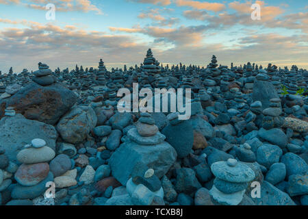 Stein zeigt an der Playa Jardin Puerto de la Cruz, Teneriffa, Kanarische Inseln, Spanien, Atlantik, Europa Stockfoto