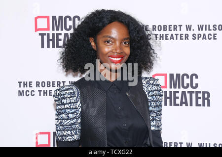 Öffnung Nacht des Blocks an der Robert W. Wilson MCC Theater Platz - Ankünfte. Mit: MaameYaa Boafo Wo: New York, New York, United States Wenn: 10. Mai 2019 Credit: Joseph Marzullo/WENN.com Stockfoto