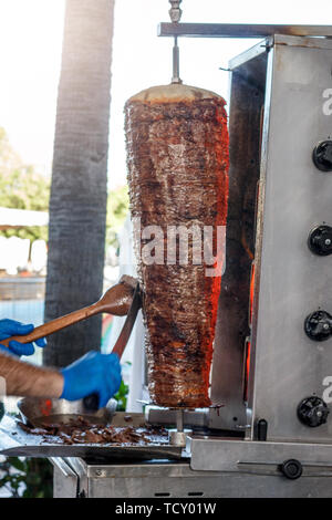 Kochen Fleisch döner Döner in türkisches Hotel Stockfoto
