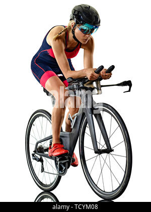 Eine kaukasische Frau üben triathlon Triathleten ironman studio Schuß auf weißem Hintergrund Stockfoto