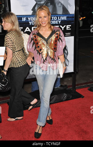 LOS ANGELES, Ca. September 16, 2008: Maria Bello am Los Angeles Premiere von "Eagle Eye" am Grauman's Chinese Theater, Hollywood. © 2008 Paul Smith/Featureflash Stockfoto