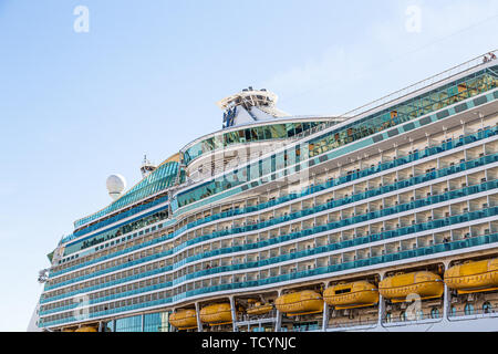 Balkone auf Royal Caribbean Schiff Stockfoto