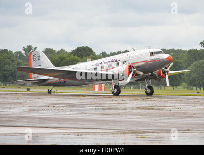 Smyrna, TN, USA. 08 Juni, 2019. Der Geist der Detroit DC-3 während der Großen Tennessee Air Show, in Smyrna, TN. Obligatorische Credit: Kevin Langley/Sport Süd Media/CSM/Alamy leben Nachrichten Stockfoto