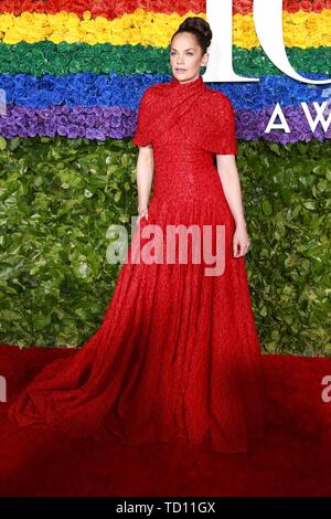 Ruth Wilson bei der Ankunft für 73. jährlichen Tony Awards, Radio City Music Hall, Rockefeller Center, New York, NY, 9. Juni 2019. Foto: Jason Mendez/Everett Collection Stockfoto