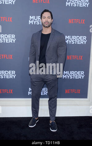 Los Angeles, Ca, USA. 10 Juni, 2019. Victor Turpin an der Los Angeles Premiere Screening von Murder Mystery im Regency Dorf Theater in Los Angeles, Kalifornien am 10. Juni 2019. Quelle: David Edwards/Medien Punch/Alamy leben Nachrichten Stockfoto