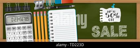 Bürobedarf und Schreibwaren Objekte. Horizontale Banner oder Website header Konzept. Schiefertafel Hintergrund chalk Effekt verkauf Text. Realistische ve Stock Vektor