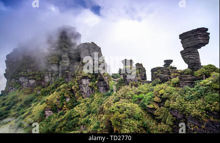 Einzigartige geologische Relief - fanjing Berg in der Provinz Guizhou, China Stockfoto