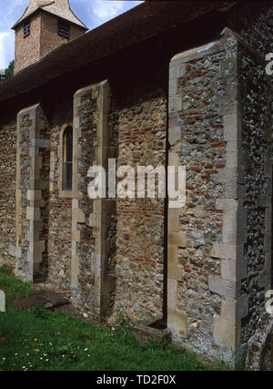 Südwand des Hl. Michael und alle Engel Kirche, Copford, Essex, Großbritannien. Stockfoto