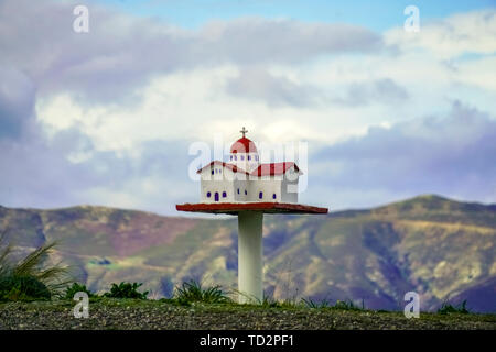 Am Straßenrand Schrein miniatur Griechischen Kapelle, Kreta, Griechenland Stockfoto