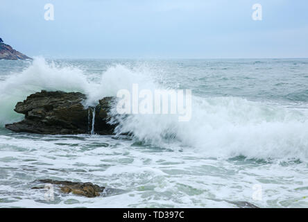 Eine Gruppe von Bildern der Seele auf das Meer Stockfoto