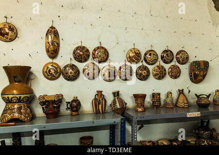 Töpferei am Ceramicas Emilia in Nazca, Peru, Südamerika Stockfoto