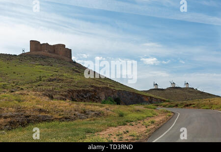 Ruinen einer alten Festung in Consuegra Spanien Stockfoto