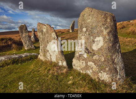 Standing Stones an der prähistorischen Scorhill Stone Circle, auf Gidleigh Gemeinsame, Nationalpark Dartmoor, Devon, England, Vereinigtes Königreich, Europa Stockfoto