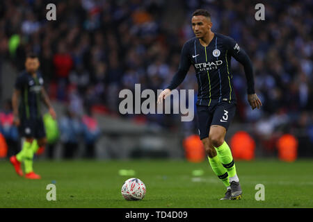 Danilo von Manchester City - Manchester City v Brighton & Hove Albion, der Emirates FA-Cup Halbfinale, Wembley Stadion, London - 6 April 2019 Editorial nur verwenden Stockfoto