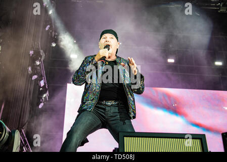 Mailand, Italien. 07 Juni, 2019. Vasco Rossi führt live auf der Bühne im San Siro Stadion während seiner non stop live Musik 2019 in Mailand. Credit: SOPA Images Limited/Alamy leben Nachrichten Stockfoto