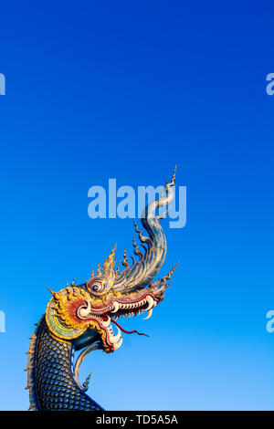 Naga Kopf im Wat Rong Suea Zehn (Blau) Tempel in Chiang Rai, Thailand, Südostasien, Asien Stockfoto