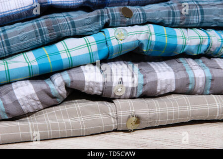 Shirts akkurat gefaltete close-up Stockfoto