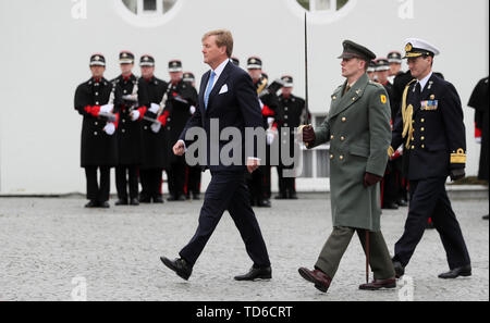 Seine Majestät König Willem-Alexander der Niederlande bei Aras eine Uachtarain in Dublin bei einem Besuch in Irland. Stockfoto
