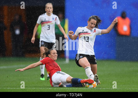 Valenciennes, Frankreich. 12 Juni, 2019. GES/Fußball/der FIFA Frauen-WM 2019: Deutschland - Spanien, 12.06.2019 Fußball: FIFA Frauen-WM 2019: Spanien vs Frankreich Spanien, Valenciennes, Juni 12, 2019 | Verwendung der weltweiten Kredit: dpa/Alamy leben Nachrichten Stockfoto