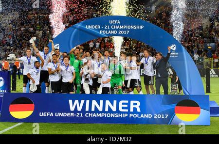 Krakau, Polen. 30. Juni, 2017 firo Fußball, Fußball, international, 30.06.2017 U21-U21-EM-Finale Deutschland - Spanien 1:0 Siegerehrung Deutschland Europameister team Foto Foto des Teams GER Gewinner | Verwendung der weltweiten Kredit: dpa/Alamy leben Nachrichten Stockfoto