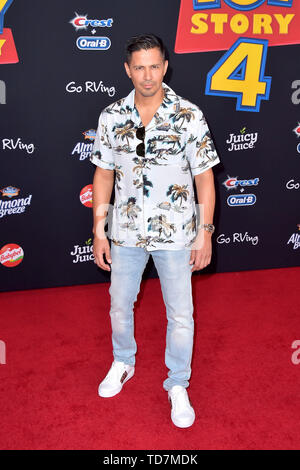 Jay Hernandez bei der Weltpremiere des Films "A Toy Story: Alles hört kein Befehl/Toy Story 4' am El Capitan Theatre. Los Angeles, 11.06.2019 | Verwendung weltweit Stockfoto