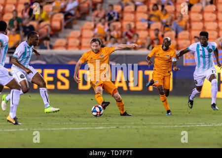 Houston, Texas, USA. 11 Juni, 2019. Houston Dynamo Mittelfeldspieler Thomas McNamara (11) Bei einem Match zwischen Austin FC und Houston Dynamo bei BBVA Stadion in Houston, Texas. Houston Dynamo mit 3-2. Maria Lysaker/CSM/Alamy leben Nachrichten Stockfoto