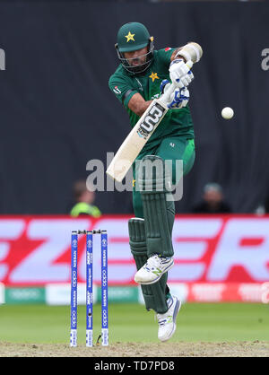 Taunton, Großbritannien. 12 Juni, 2019. Wahab Riaz von Pakistan batting Während der Australien v Pakistan, ICC Cricket World Cup Match. In der Grafschaft, Taunton. Credit: Cal Sport Media/Alamy leben Nachrichten Stockfoto