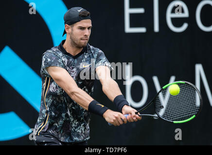 Stuttgart, Deutschland. 14 Juni, 2019. Stuttgart, Deutschland. 14 Juni, 2019. Stuttgart, Deutschland. 14 Juni, 2019. Stuttgart, Deutschland. 14 Juni, 2019. Stuttgart, Deutschland. 13. Juni, 2019. Tennis: ATP-Tour: Stuttgart, singles, Männer, Runde 16: Berrettini (Italien) - Khachanov (Russland). Karen Khachanov in Aktion. Credit: Silas Stein/dpa/Alamy Leben Nachrichten Quelle: dpa Picture alliance/Alamy Leben Nachrichten Quelle: dpa Picture alliance/Alamy leben Nachrichten Stockfoto