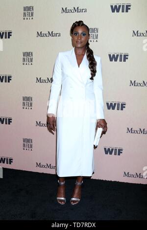 Issa Rae in der Ankunftshalle für 2019 Frauen im Film jährlichen Gala, The Beverly Hilton, Beverly Hills, CA 12. Juni 2019. Foto von: Priscilla Grant/Everett Collection Stockfoto