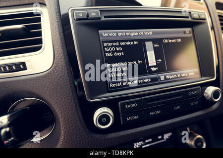 Smart Multimedia Touchscreen System für die Automobilindustrie Stockfoto