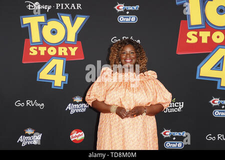 Juni 11, 2019 - Los Angeles, CA, USA - LOS ANGELES - 11.Juni: Retta an der ''Toy Story 4'' Premiere am El Capitan Theatre am 11. Juni 2019 in Los Angeles, CA (Credit Bild: © Kay Blake/ZUMA Draht) Stockfoto