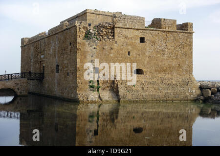 Burg von Paphos (Fort) im Hafen von Paphos Kato Paphos, Paphos, Zypern, Europa Stockfoto