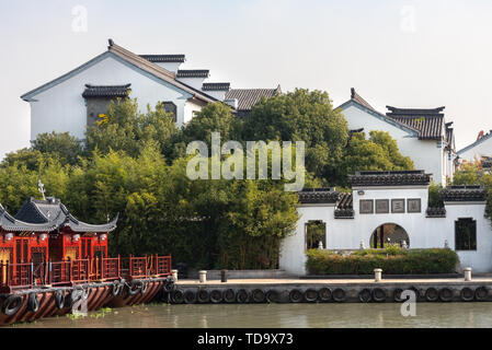 Die Malerei Boot am Wansan Wharf in Zhou Zhuang Stockfoto