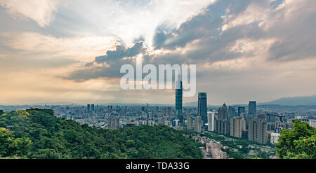 Stadt Landschaft von Xiangshan 101 Gebäude, Taipei, Taiwan Stockfoto