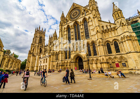Das York Minster, die Kathedrale in der Stadt York, Yorkshire, Großbritannien. August 2018. Stockfoto