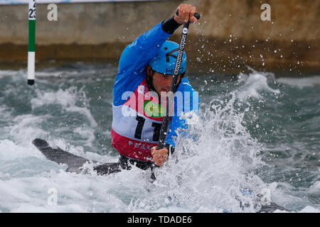 London, Großbritannien. 01 Feb, 2018. LONDON, ENGLAND JUNI 14 Lukes Rohan (CZE) Herren C 1 1 Hitze laufen während der 2019 ICF Canoe Slalom World Cup 1 am Lee Valley White Water Centre, London Am 14. Juni 2019 Credit: Aktion Foto Sport/Alamy leben Nachrichten Stockfoto