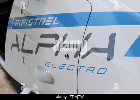 Pruszcz Danzig, Polen. 14. Juni, 2019 Pipistrel Alpha Elektro - 100 Prozent elektrische Flugzeug gesehen wird. Ebene Besuch Pruszcz Flughafen war ein Teil von Fortum unternehmen Werbe-Flug über den Polen aus Breslau auf vollelektrische Flugzeug nach Danzig. Pipistrel Alpha Elektro kann auf Builtin 21 kW Batterie für etwa eine Stunde fliegen mit Geschwindigkeiten über 150 km/h © vadim Pacajev/Alamy leben Nachrichten Stockfoto