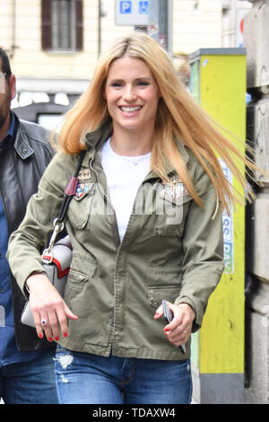 Michelle Hunziker in Mailand, Italien: Mailand, Italien Wann: 13. Mai 2019 Credit: IPA/WENN.com ** Nur für die Veröffentlichung in Großbritannien, den USA, Deutschland, Österreich, Schweiz ** verfügbar Stockfoto