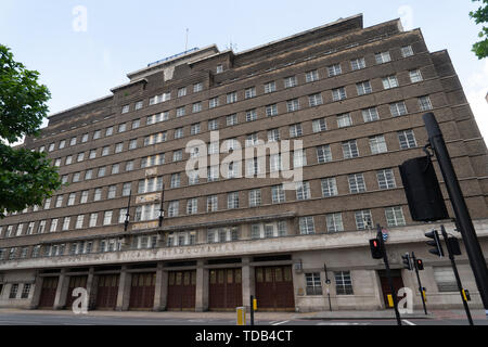 Die alten Londoner Feuerwehr Hauptquartier. Aus einer offenen Stadt Architektur Tour der Neun Bereich Elms von London. Foto Datum: Dienstag, 11. Juni 2019. Pho Stockfoto