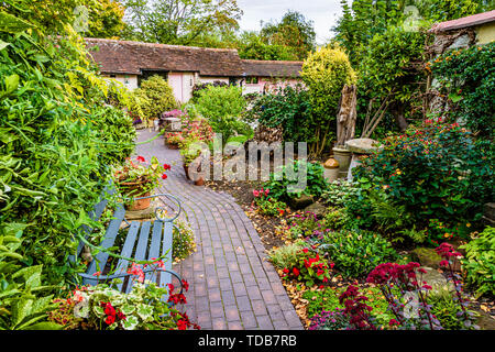 Die Mühle Garten, einen privaten Garten für die Öffentlichkeit zugänglich in Warwick, Warwickshire, Großbritannien. September 2018. Stockfoto