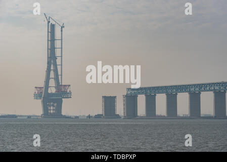 Shanghai-Tong Yangtze River Bridge Stockfoto