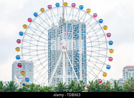 Riesenrad in Zhanjiang Seaside Park Stockfoto