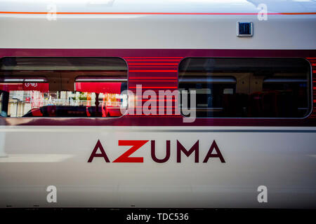 LNER Vorschau der neuen Azuma Züge, die zwischen King's Cross in London und Leeds ab 15 Mai laufen. Azuma bedeutet "Osten" auf Japanisch. Die neuen Züge japanischen Hochgeschwindigkeitszug Technologie von Hitachi's UK Manufacturing Team in der Grafschaft Durham gebaut. Mit: Atmosphäre, Wo: London, Großbritannien Wann: 14. Mai 2019 Credit: Wheatley/WANN Stockfoto