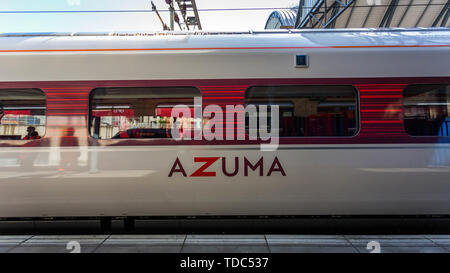 LNER Vorschau der neuen Azuma Züge, die zwischen King's Cross in London und Leeds ab 15 Mai laufen. Azuma bedeutet "Osten" auf Japanisch. Die neuen Züge japanischen Hochgeschwindigkeitszug Technologie von Hitachi's UK Manufacturing Team in der Grafschaft Durham gebaut. Mit: Atmosphäre, Wo: London, Großbritannien Wann: 14. Mai 2019 Credit: Wheatley/WANN Stockfoto