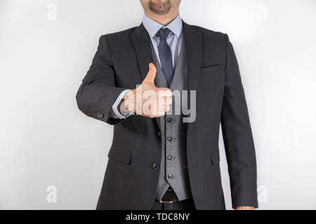 Business Mann in Anzug zeigt Daumen anmelden Geste Stockfoto