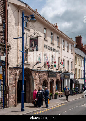 The King's Head Hotel und Pub in Abergavenny Wales UK Stockfoto