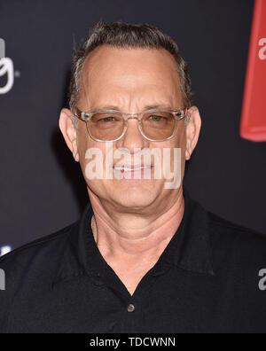 HOLLYWOOD, CA - 11. Juni: Tom Hanks kommt bei der Premiere von Disney und Pixars "Toy Story 4" am El Capitan Theatre am 11. Juni 2019 in Los Angeles, Kalifornien. Stockfoto
