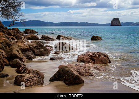 Blick vom Cathedral Cove, Meer in der Coromandel Halbinsel, Neuseeland am 25. Februar 2012 Stockfoto