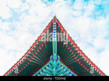 Eaves Schaufel arch von Konfuzius Tempel in Suixi County, Provinz Guangdong Stockfoto