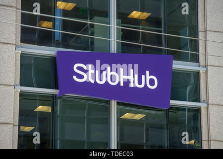 San Francisco, USA. 02 Mai, 2019. Die StubHub Logo kann in der Zentrale in San Francisco gesehen werden. Die Ebay-Tochter ist ein online Ticketbörse. Credit: Andrej Sokolow/dpa/Alamy leben Nachrichten Stockfoto